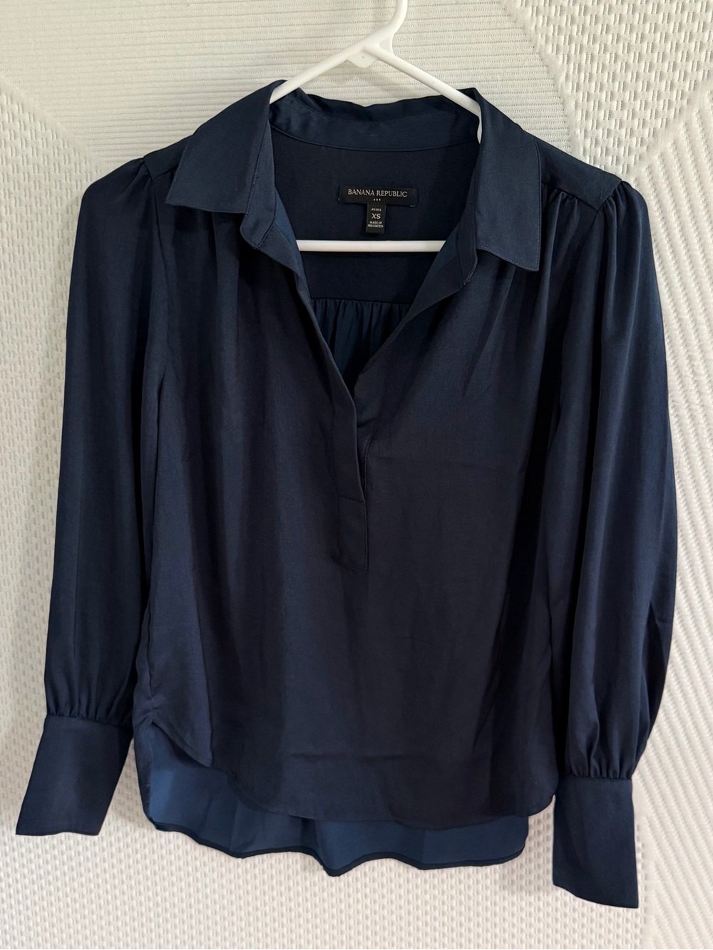 Banana Republic Navy Long-Sleeve Collared Blouse